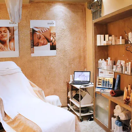 Andalucia منتجع