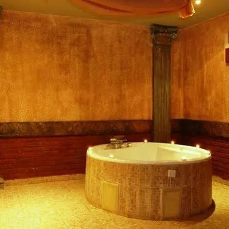 Complex Andalucia Elenite